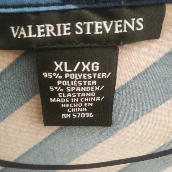 Blouse - Picture 3 of 3